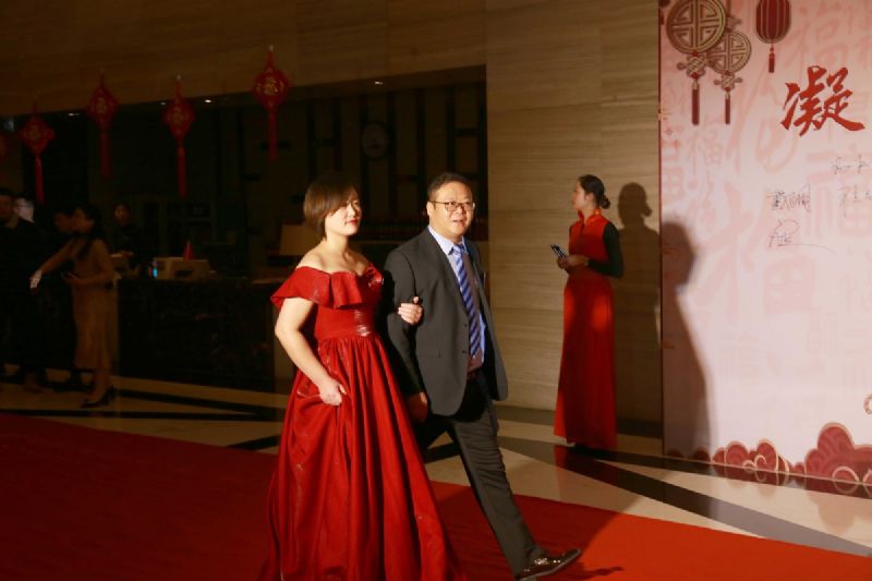 “凝心聚力 ·砥礪前行”— 龍港集團(tuán)2020新春年會(huì)完美收官！