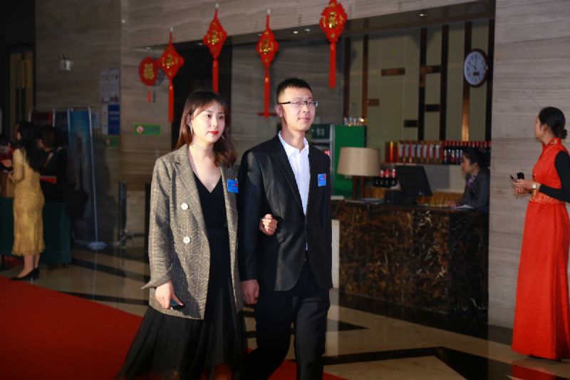 “凝心聚力 ·砥礪前行”— 龍港集團(tuán)2020新春年會(huì)完美收官！