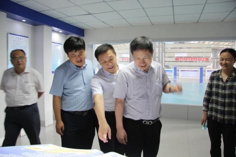 人才強企新高地:中國工程院王玉忠院士與龍港集團簽訂合作協議